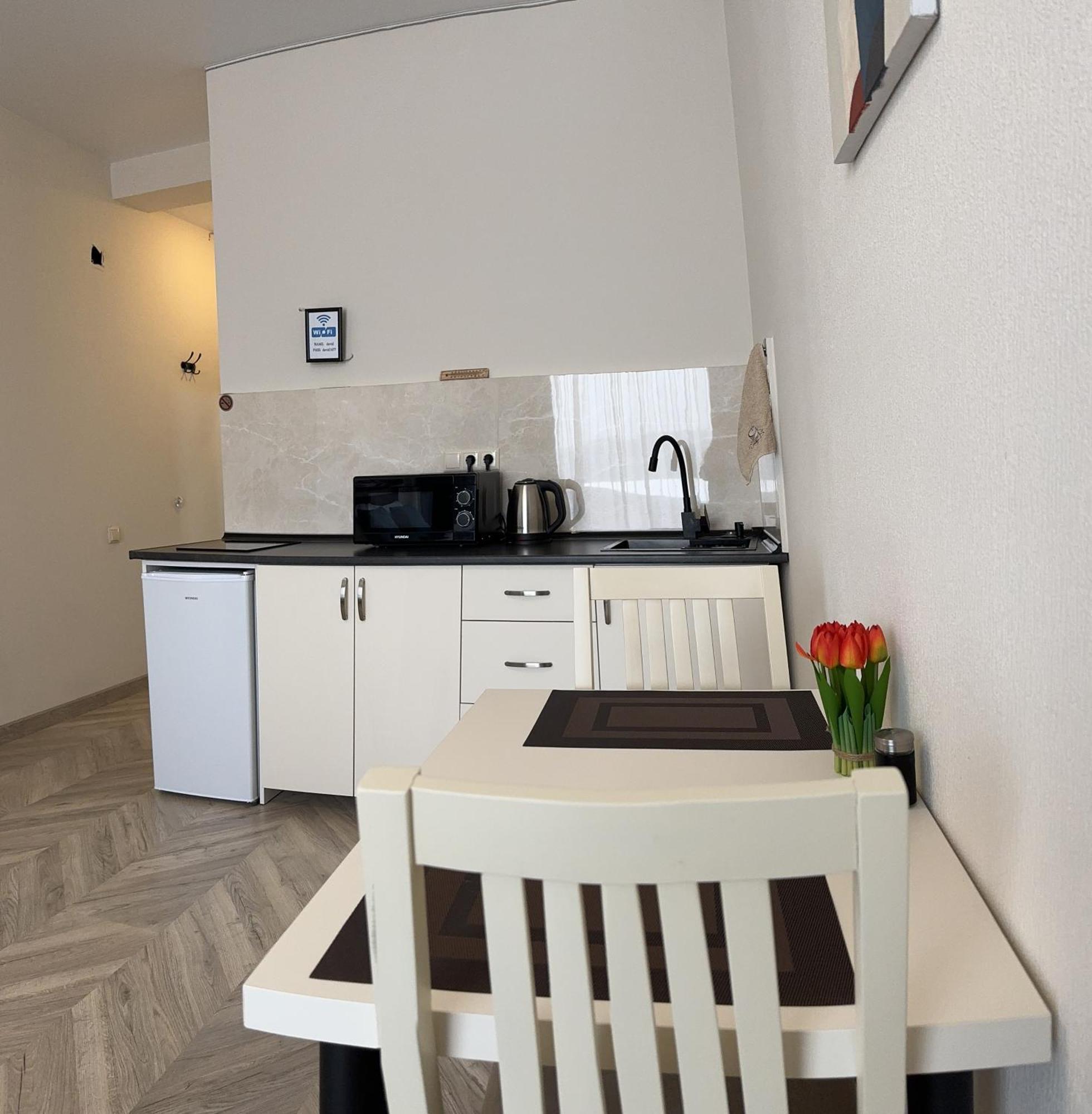 Brothers Apartments With Terrace In Old Tbilisi Buitenkant foto