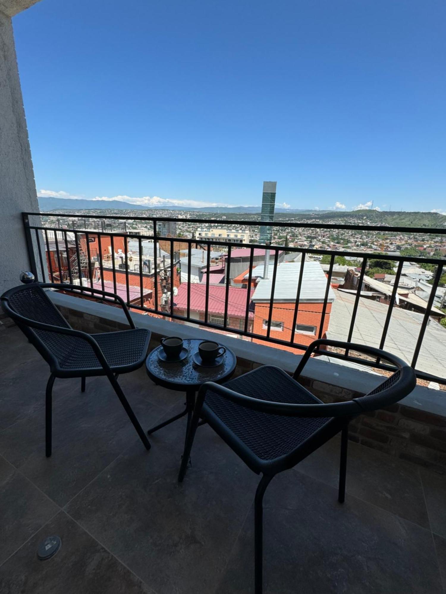 Brothers Apartments With Terrace In Old Tbilisi Buitenkant foto