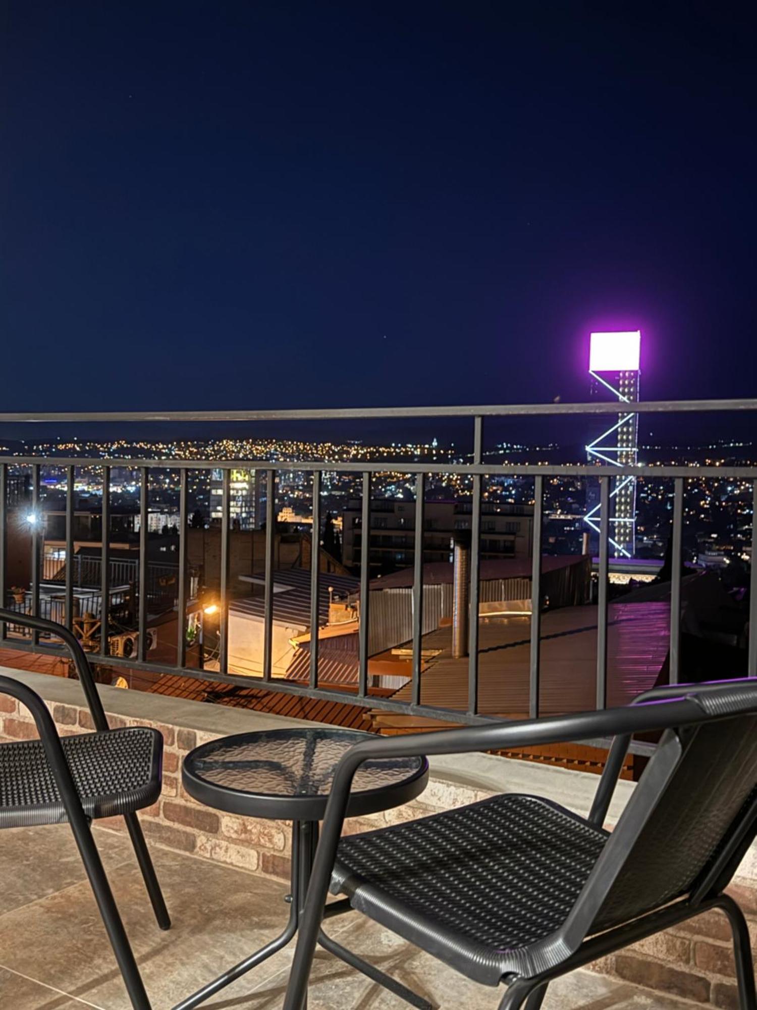 Brothers Apartments With Terrace In Old Tbilisi Buitenkant foto