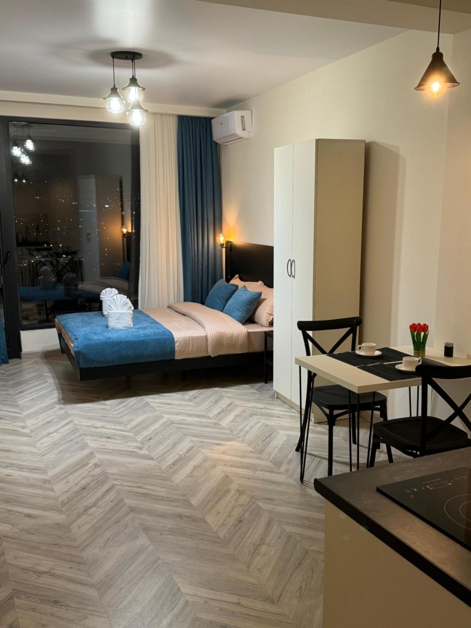 Brothers Apartments With Terrace In Old Tbilisi Buitenkant foto