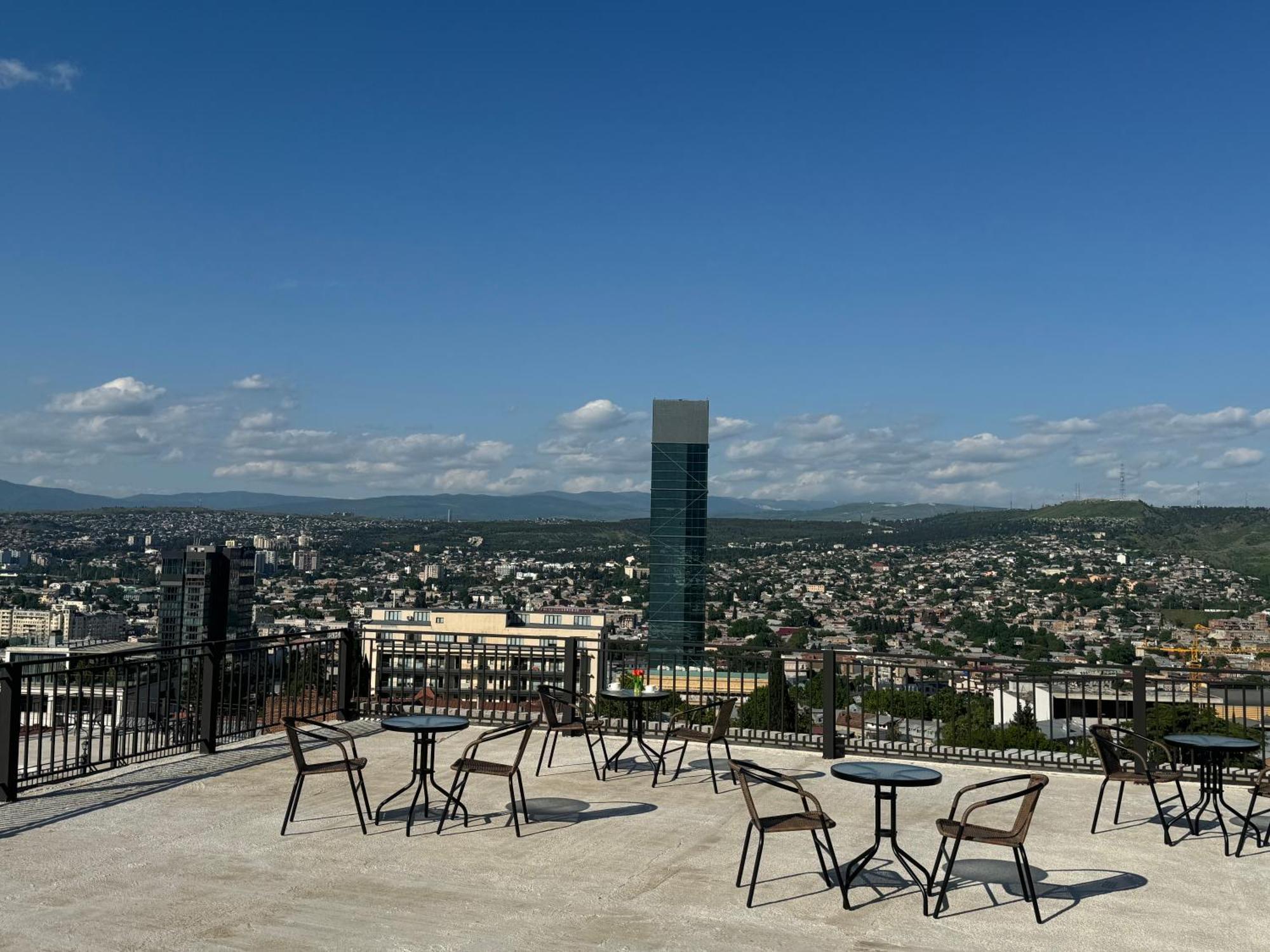 Brothers Apartments With Terrace In Old Tbilisi Buitenkant foto